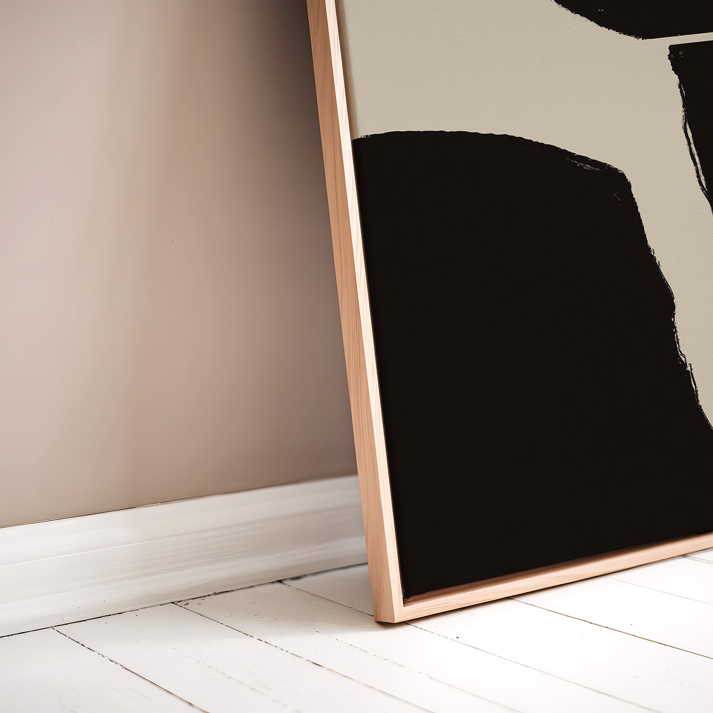 Abstrakt kunstværk i sort og beige, opdelt i 9 felter med grafiske former – moderne og minimalistisk udtryk.