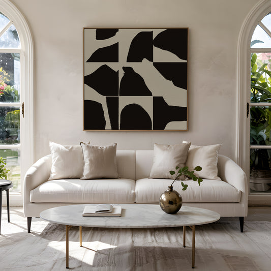 Abstrakt kunstværk i sort og beige, opdelt i 9 felter med grafiske former – moderne og minimalistisk udtryk.