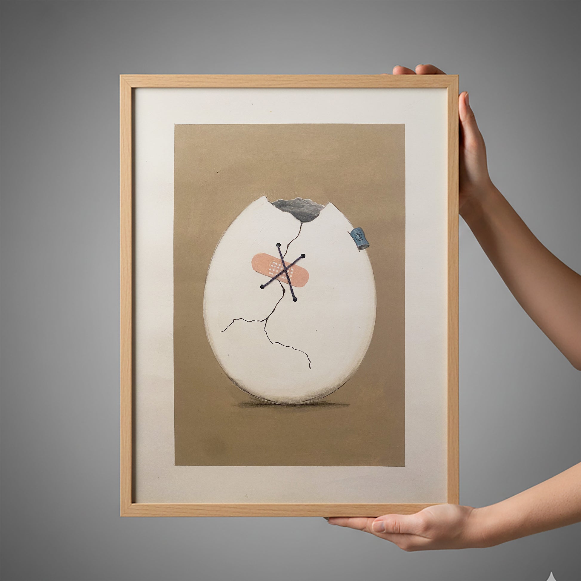 Plaster Per originalt kunstværk med syet tråd i træramme