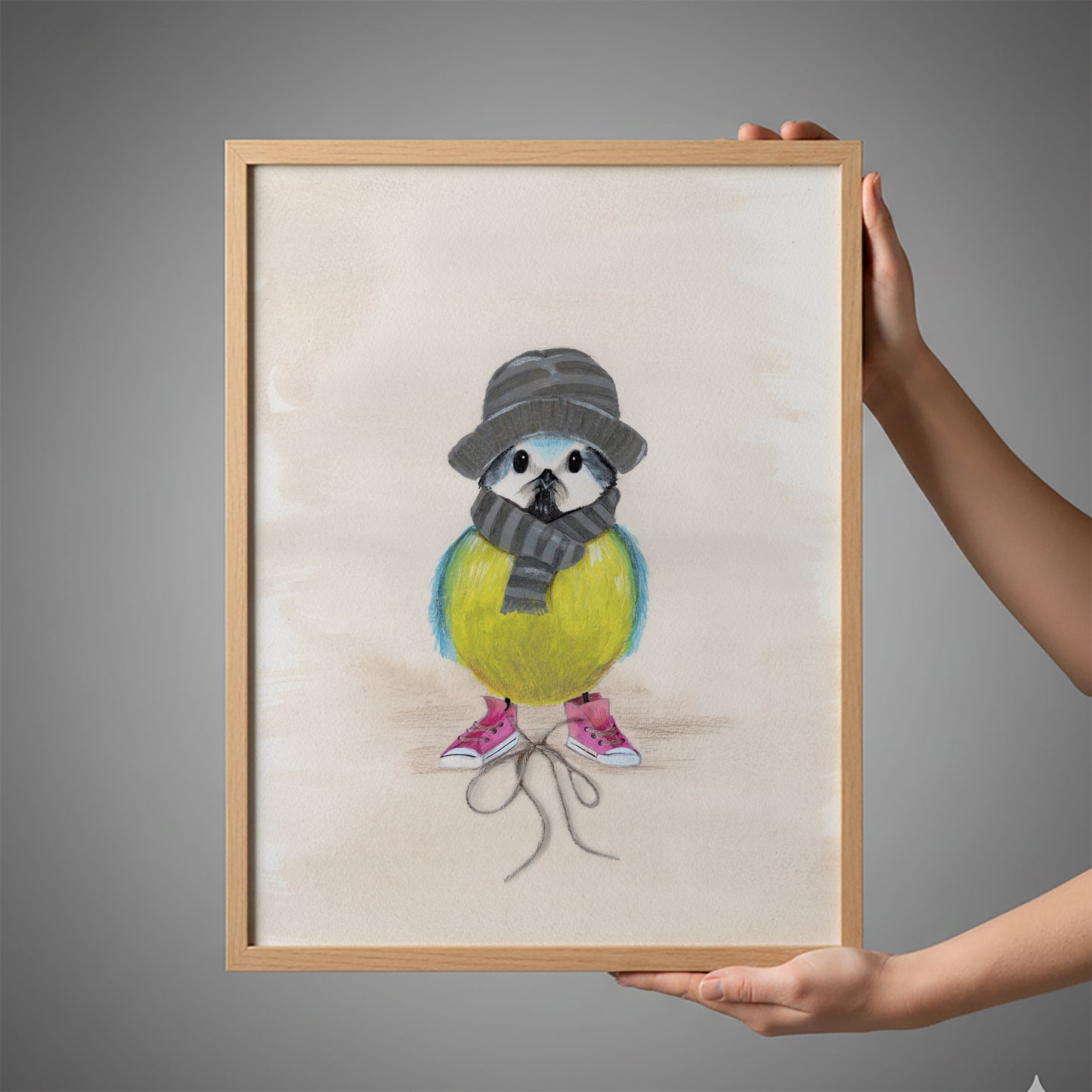 Original fugleillustration “Sure Signe” i ramme – humoristisk fugl med pink sneakers, akryl og pen kunst 30x40 cm